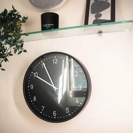 Mole - With Iconic View Of *