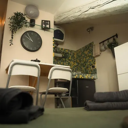 Mole - With Iconic View Of