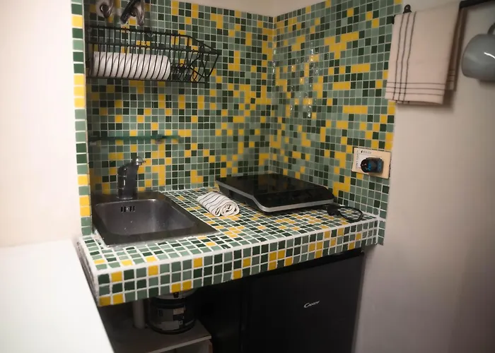 Mole - With Iconic View Of *