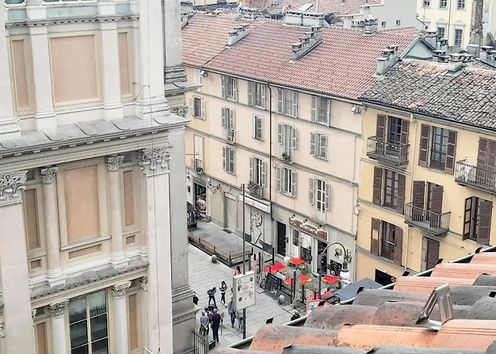 Mole - With Iconic View Of Turin