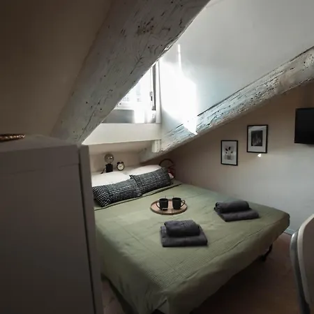 Mole - With Iconic View Of * Turin